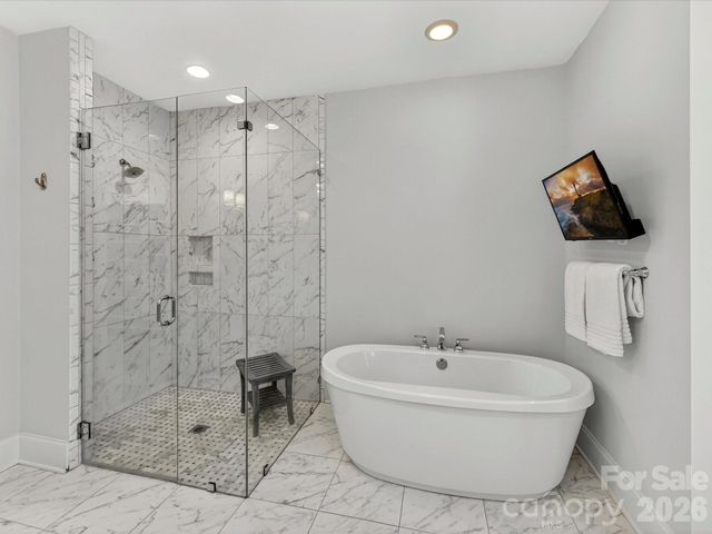 117 Huntley Place, Charlotte, NC 28207