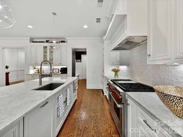 117 Huntley Place, Charlotte, NC 28207