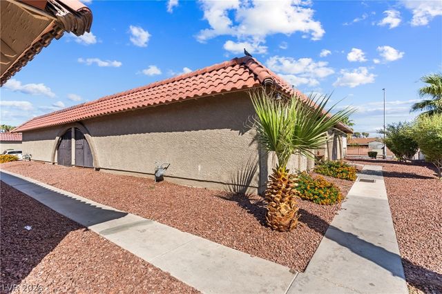 881 Mantis Way 1, Las Vegas, NV 89110