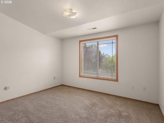 1818 Sw 6TH St, Battle Ground, WA 98604