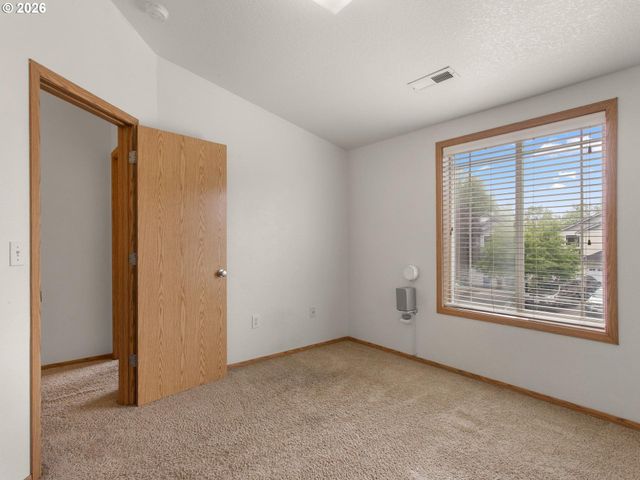 1818 Sw 6TH St, Battle Ground, WA 98604