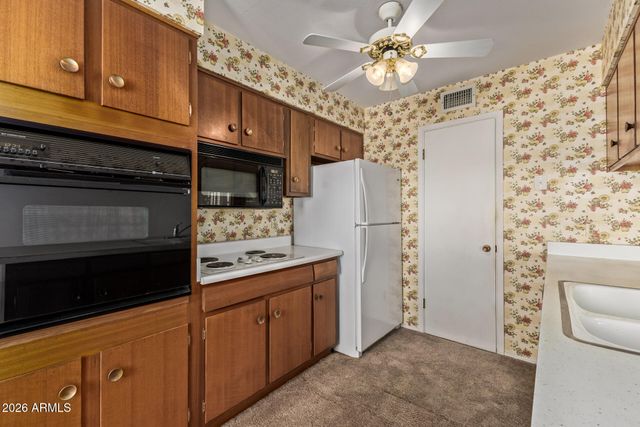 7416 E WINDSOR Avenue, Scottsdale, AZ 85257