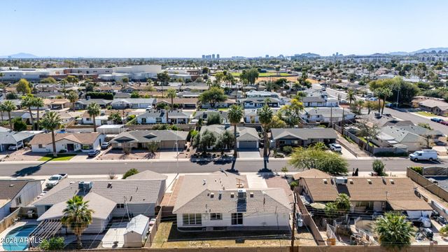 7416 E WINDSOR Avenue, Scottsdale, AZ 85257