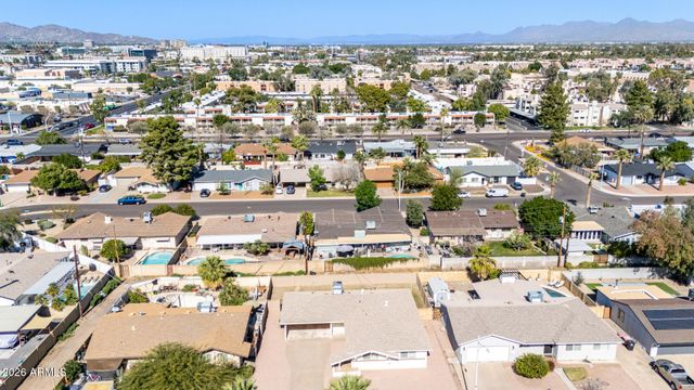 7416 E WINDSOR Avenue, Scottsdale, AZ 85257