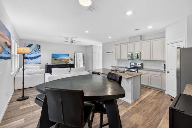 1822 Lake Cove Drive, Lake Worth, FL 33460