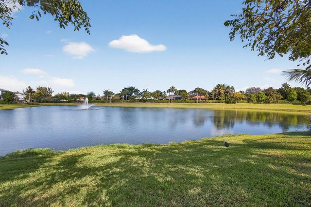 1822 Lake Cove Drive, Lake Worth, FL 33460