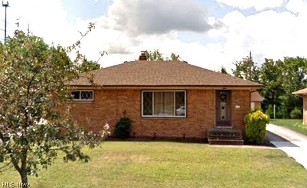 1225 Sagamore Road, Parma, OH 44134