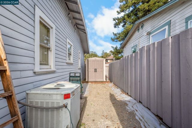 1308 Pine St, Martinez, CA 94553