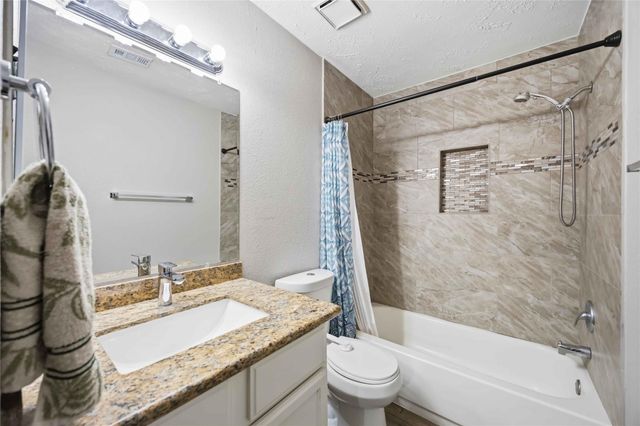 6911 Foxport Lane, Humble, TX 77338