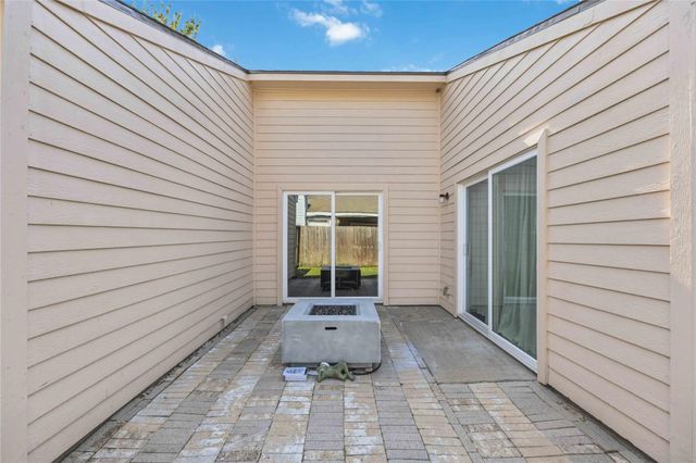 6911 Foxport Lane, Humble, TX 77338