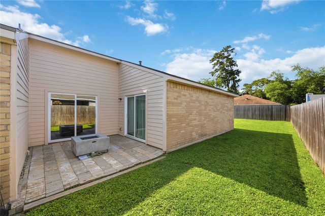 6911 Foxport Lane, Humble, TX 77338