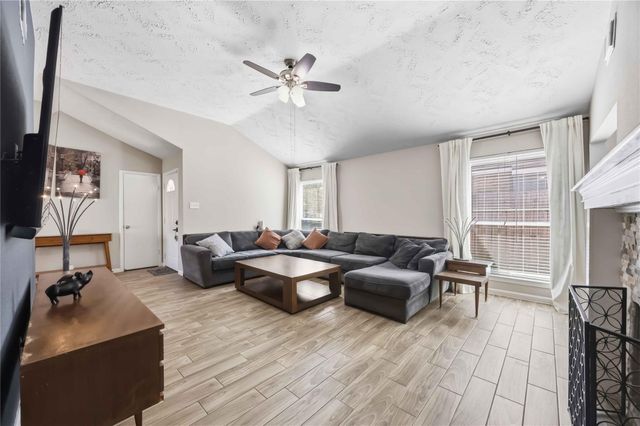 6911 Foxport Lane, Humble, TX 77338