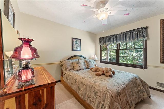 2062 Cezar NW Drive, Kennesaw, GA 30152