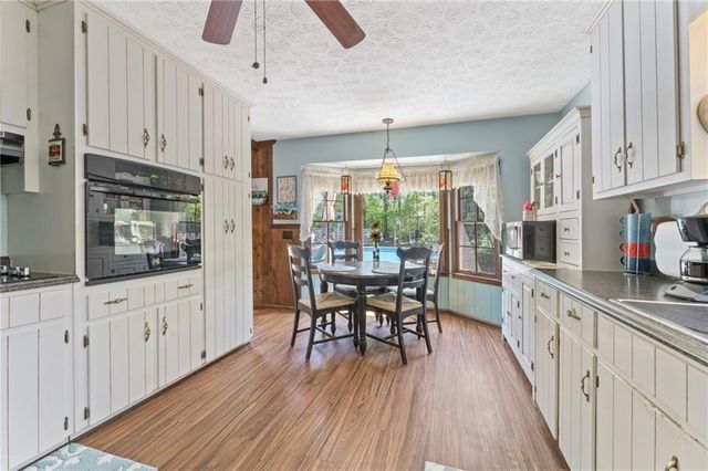 2062 Cezar NW Drive, Kennesaw, GA 30152