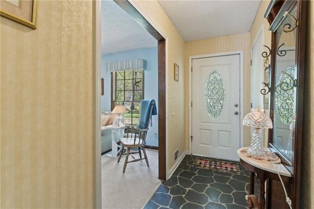 2062 Cezar NW Drive, Kennesaw, GA 30152