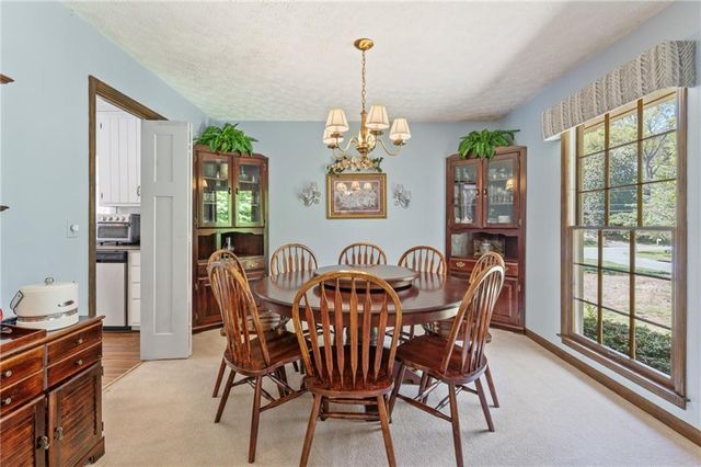 2062 Cezar NW Drive, Kennesaw, GA 30152