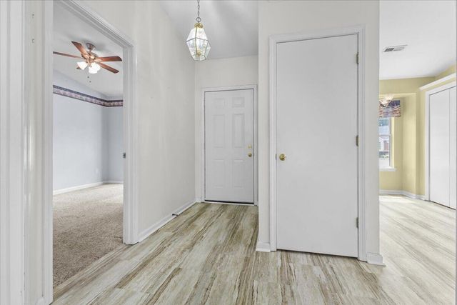 6965 Black Walnut CT, Roanoke, VA 24019