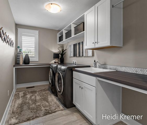 4139 Old Hawk Court, Grand Rapids, MI 49525