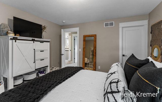 4139 Old Hawk Court, Grand Rapids, MI 49525