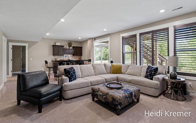 4139 Old Hawk Court, Grand Rapids, MI 49525