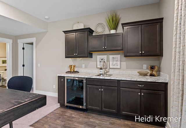 4139 Old Hawk Court, Grand Rapids, MI 49525
