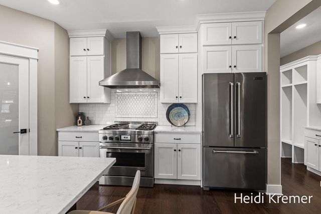 4139 Old Hawk Court, Grand Rapids, MI 49525