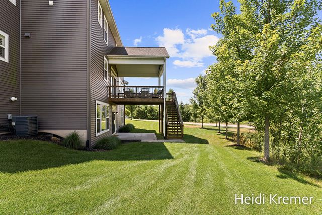 4139 Old Hawk Court, Grand Rapids, MI 49525
