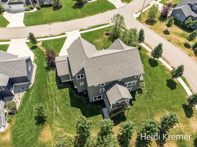 4139 Old Hawk Court, Grand Rapids, MI 49525