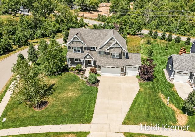 4139 Old Hawk Court, Grand Rapids, MI 49525