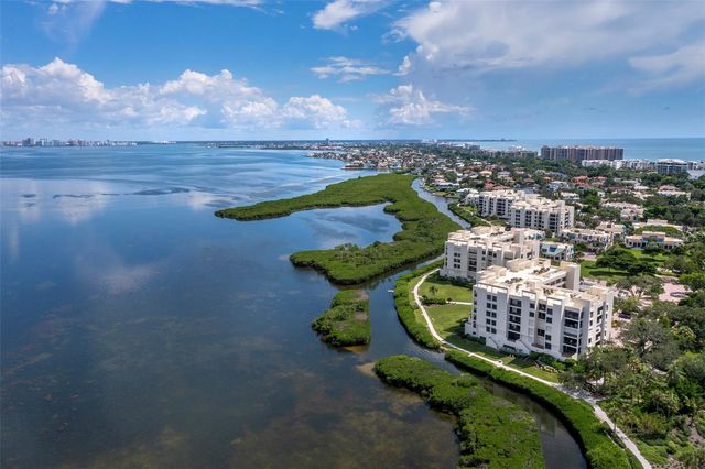 2020 HARBOURSIDE DRIVE 442, Longboat Key, FL 34228