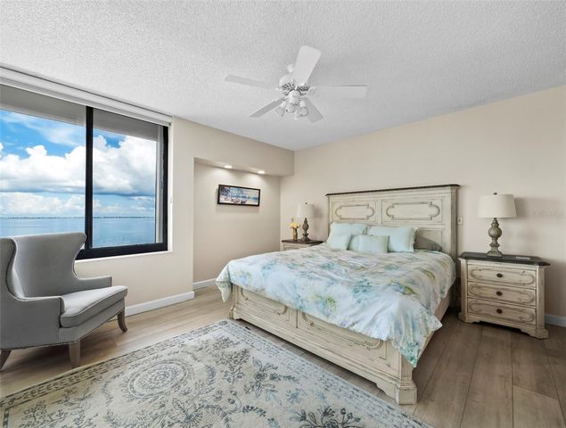 2020 HARBOURSIDE DRIVE 442, Longboat Key, FL 34228