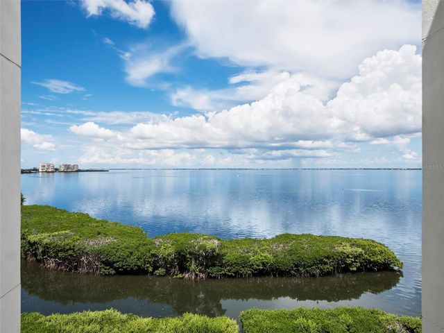 2020 HARBOURSIDE DRIVE 442, Longboat Key, FL 34228