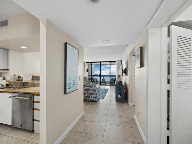 2020 HARBOURSIDE DRIVE 442, Longboat Key, FL 34228