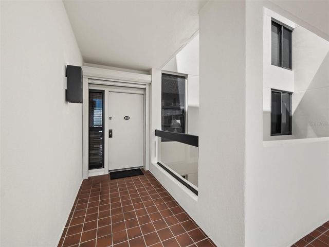 2020 HARBOURSIDE DRIVE 442, Longboat Key, FL 34228