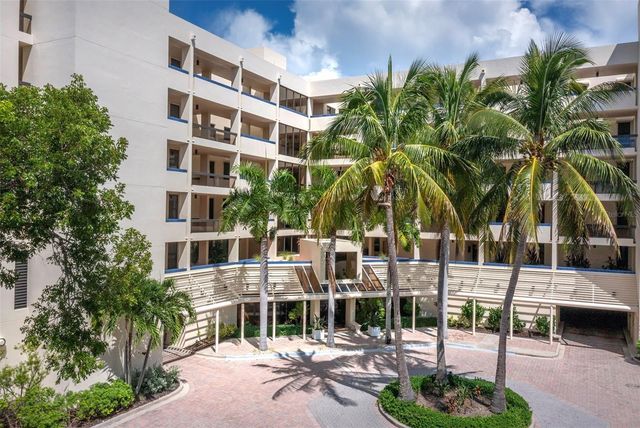 2020 HARBOURSIDE DRIVE 442, Longboat Key, FL 34228