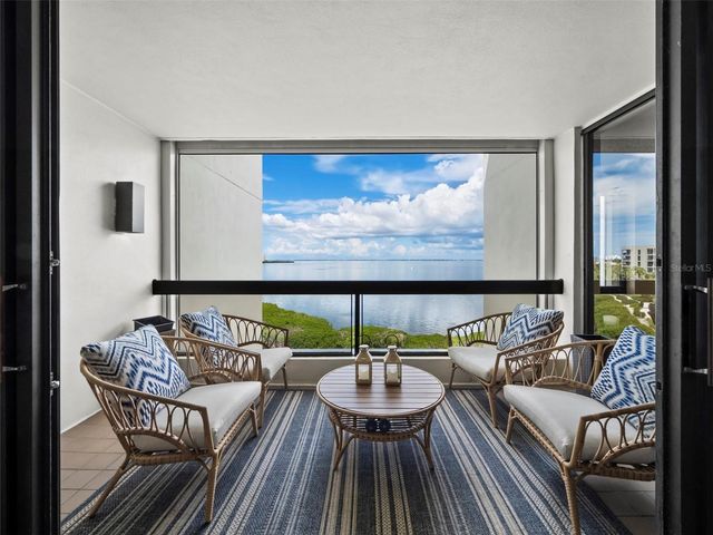 2020 HARBOURSIDE DRIVE 442, Longboat Key, FL 34228