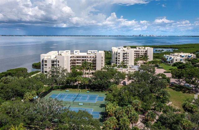 2020 HARBOURSIDE DRIVE 442, Longboat Key, FL 34228
