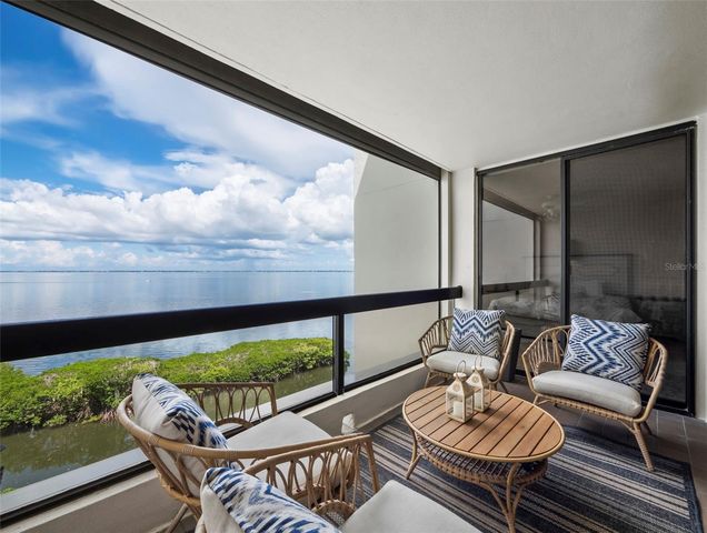 2020 HARBOURSIDE DRIVE 442, Longboat Key, FL 34228
