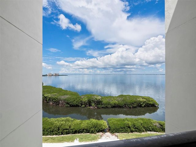 2020 HARBOURSIDE DRIVE 442, Longboat Key, FL 34228