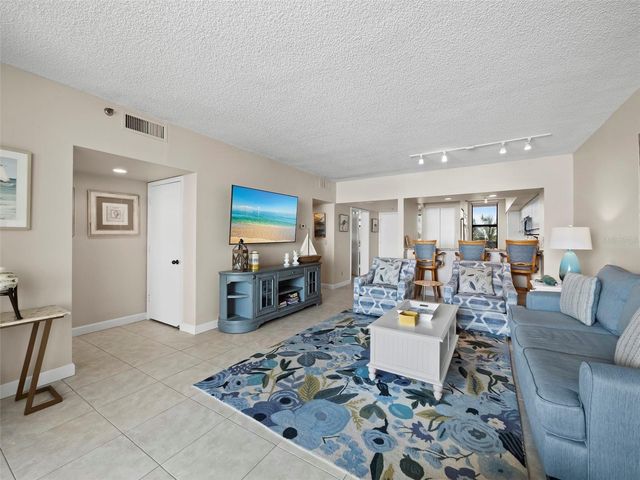2020 HARBOURSIDE DRIVE 442, Longboat Key, FL 34228