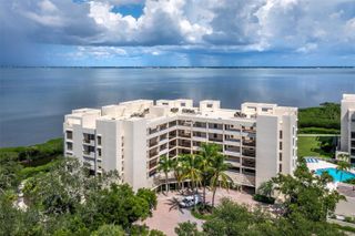 2020 HARBOURSIDE DRIVE 442, Longboat Key, FL 34228