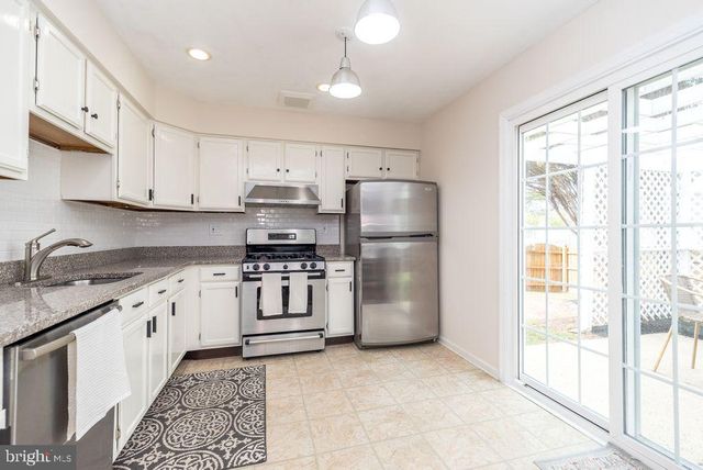 272 STANFORD PL, Newtown, PA 18940