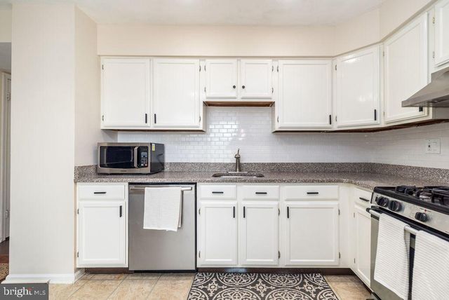 272 STANFORD PL, Newtown, PA 18940