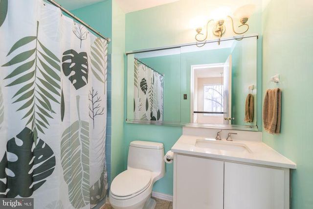 272 STANFORD PL, Newtown, PA 18940