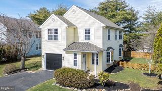 272 STANFORD PL, Newtown, PA 18940