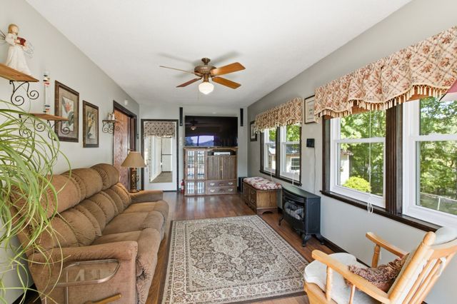 259 Joy Dr, Springville, TN 38256