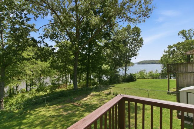 259 Joy Dr, Springville, TN 38256