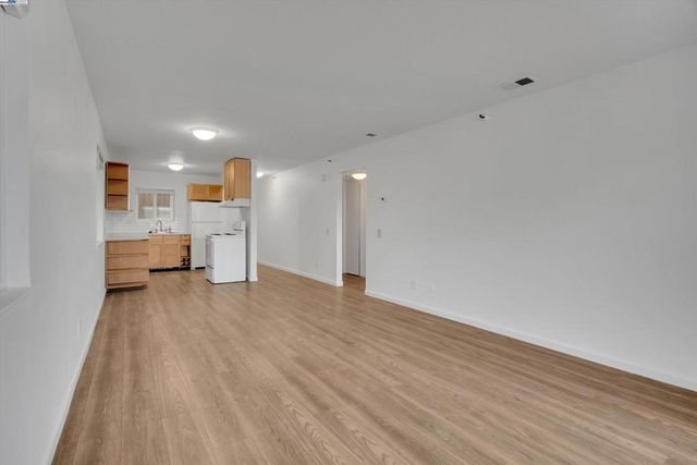 1532 Chanslor Ave A, Richmond, CA 94801