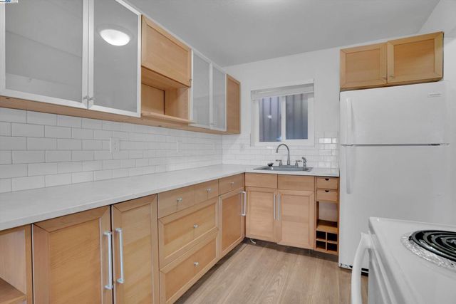1532 Chanslor Ave A, Richmond, CA 94801