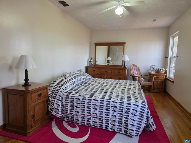 60 CHIPPEWA LN, Palmyra, VA 22963